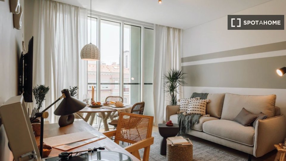 Apartment Lisbon, 2 beds — photo 15