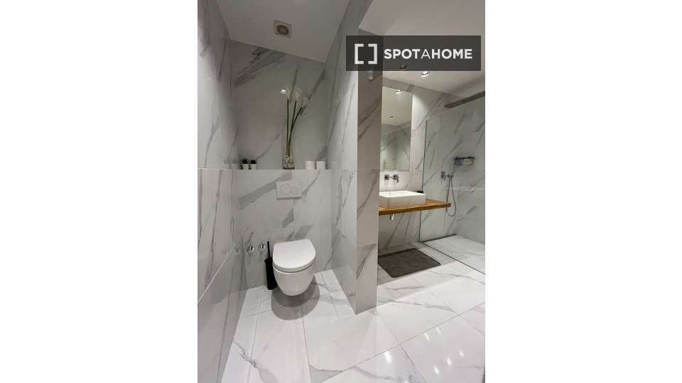 Double room Barcelona, 2 beds, 120m² — photo 10
