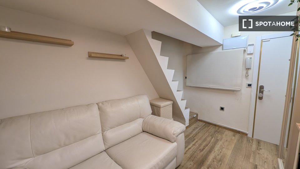 Apartment Madrid, 1 bed, 35m² — photo 47