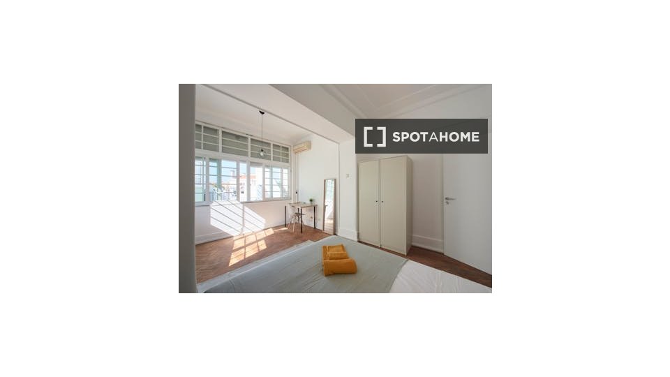 Double room Lisbon, 7 beds — photo 16
