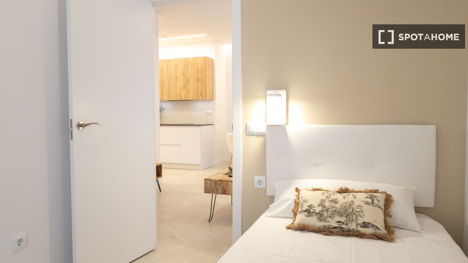 Apartment Madrid, 2 beds, 65m² — photo 5