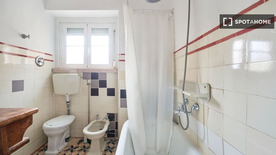 Double room Lisbon, 7 beds — photo 34
