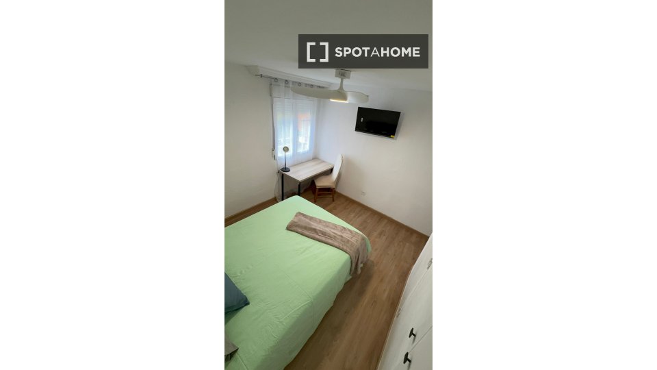 Double room Madrid, 4 beds — photo 4