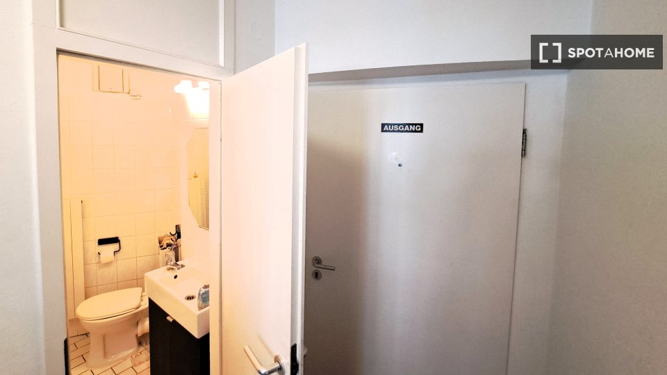 Apartment Berlin, 2 beds, 75m² — photo 10