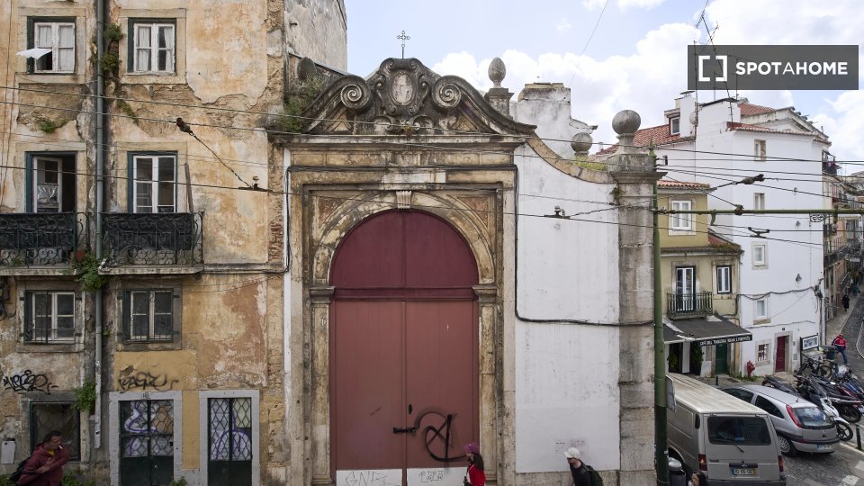 Double room Lisbon, 13 beds — photo 13