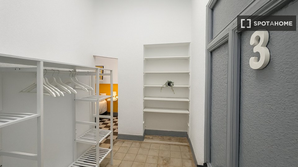 Double room Granada, 6 beds, 160m² — photo 17