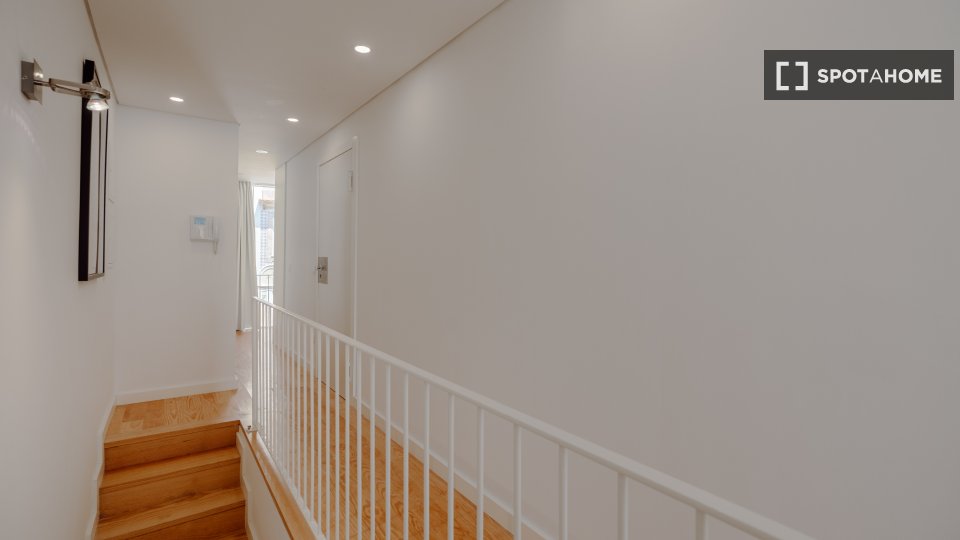 Apartment Porto, 1 bed, 100m² — photo 4
