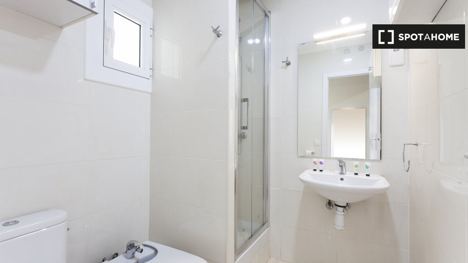 Apartment Barcelona, 2 beds, 50m² — photo 3