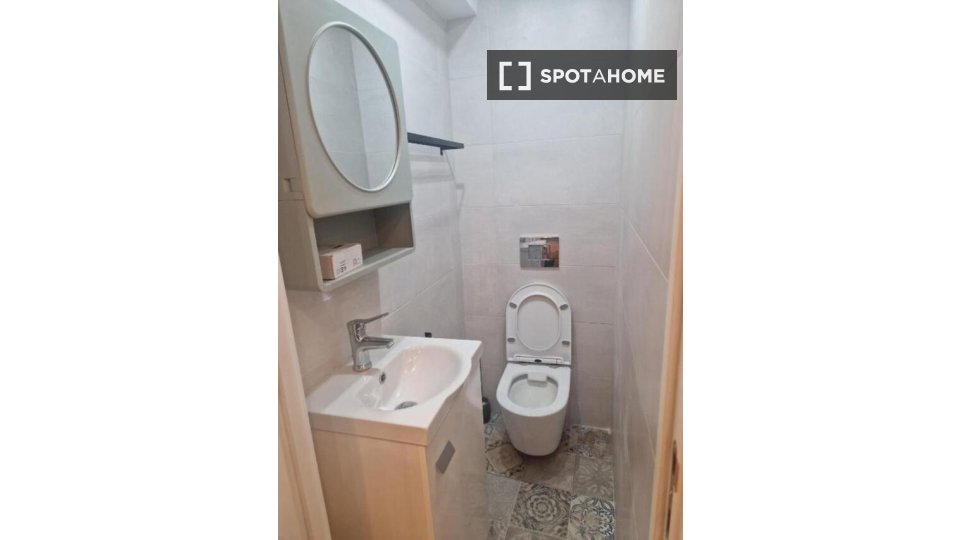 Apartment Lisbon, 1 bed — photo 8