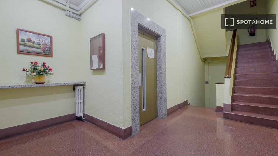 Double room Madrid, 4 beds — photo 2