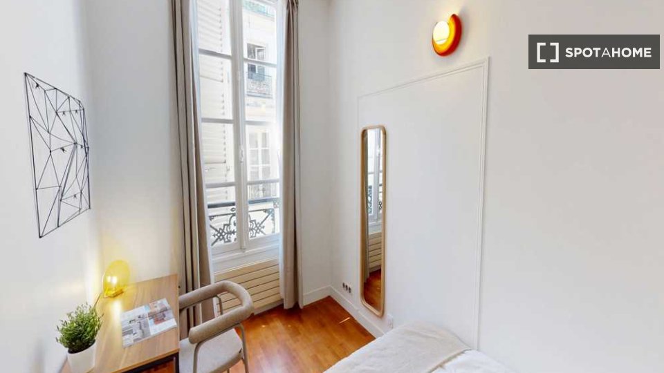 Double room Paris, 5 beds, 110m² — photo 17