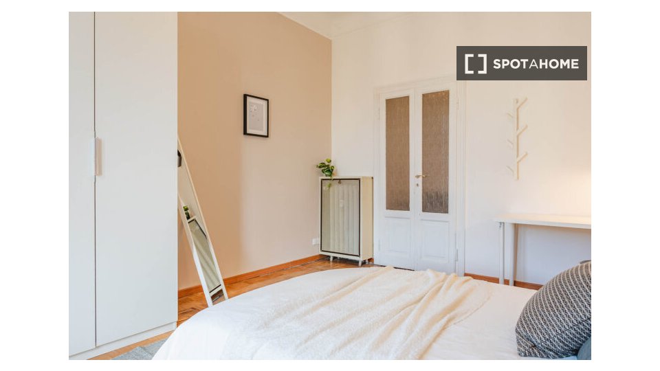 Double room Milan, 5 beds — photo 1