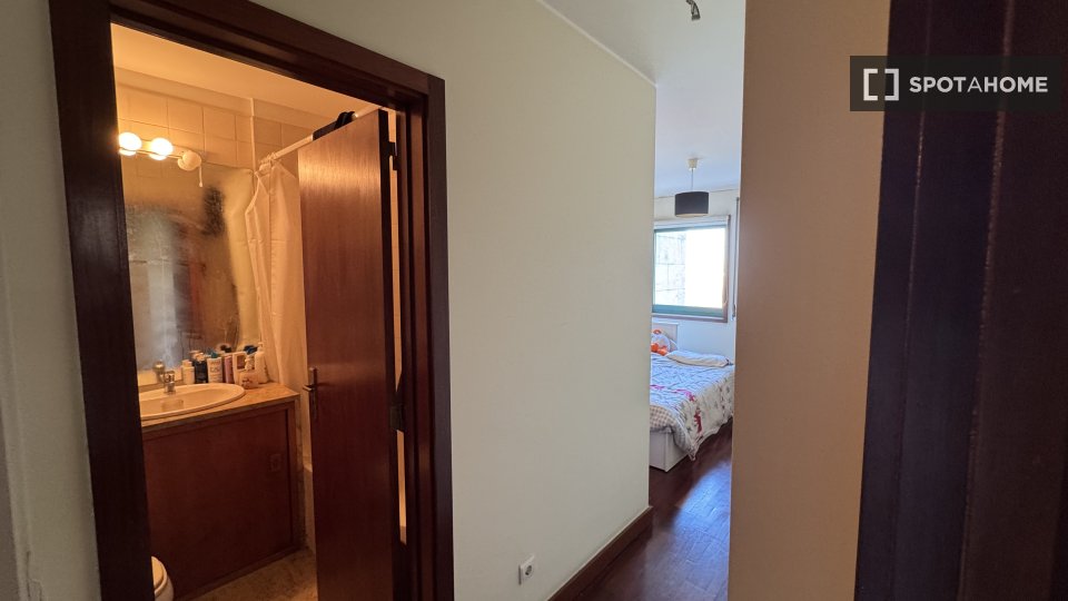 Apartment Porto, 4 beds, 200m² — photo 11