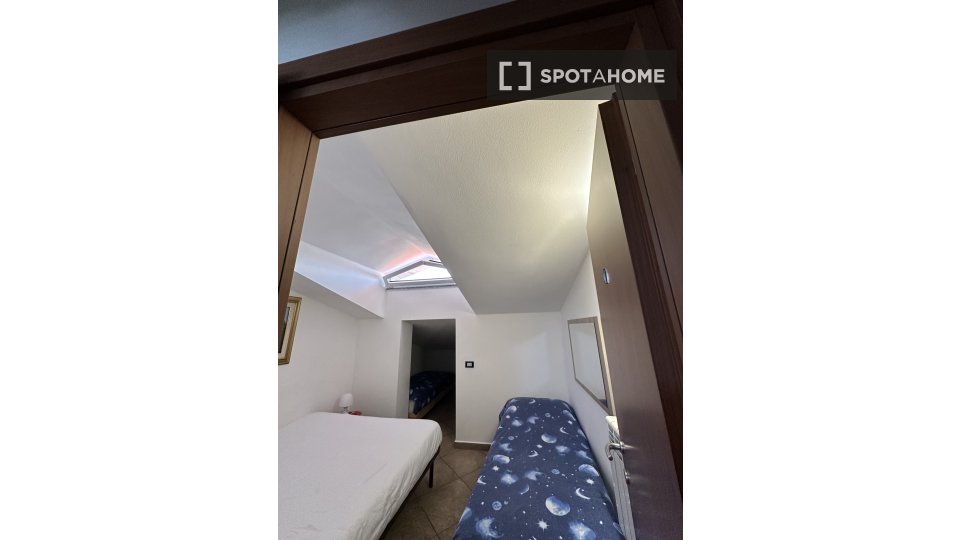 Double room Milan, 4 beds — photo 11