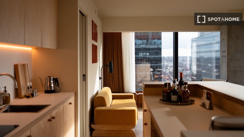 Apartment mono Brussels, 74m² — photo 1