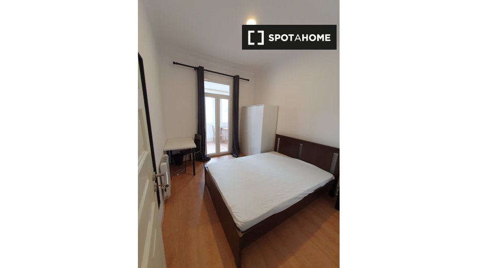 Double room Lisbon, 7 beds — photo 1