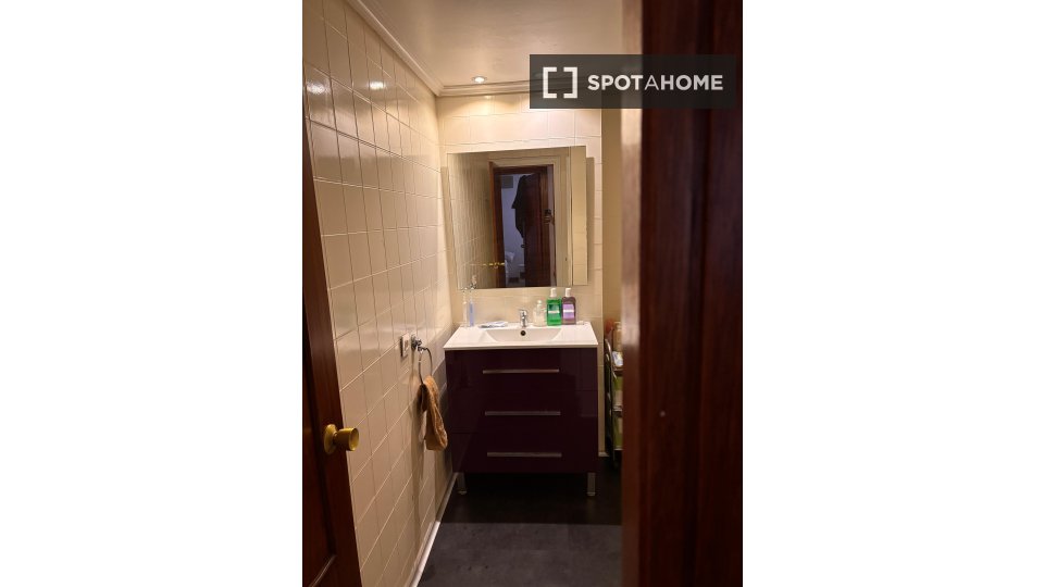 Double room Pamplona, 1 bed — photo 10