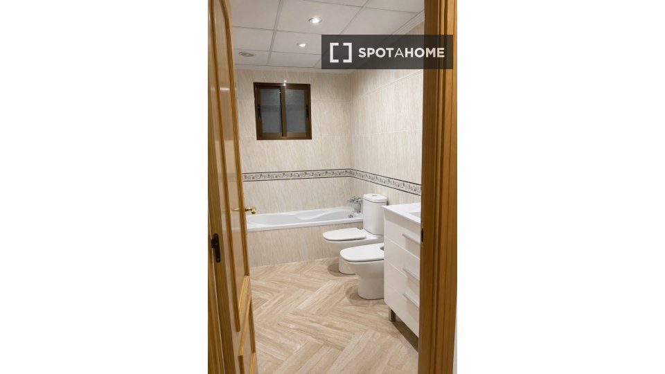 Apartment Alicante, 3 beds, 150m² — photo 12