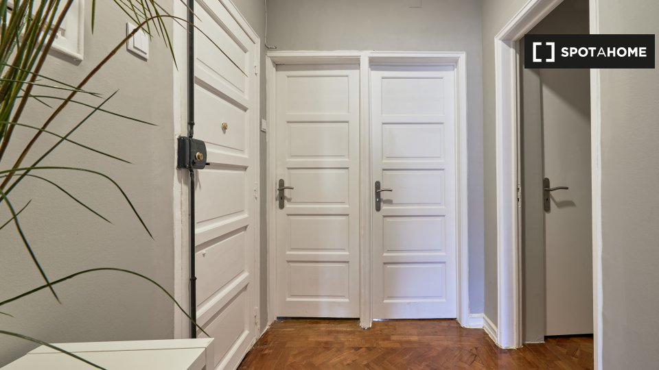 Double room Lisbon, 6 beds — photo 15