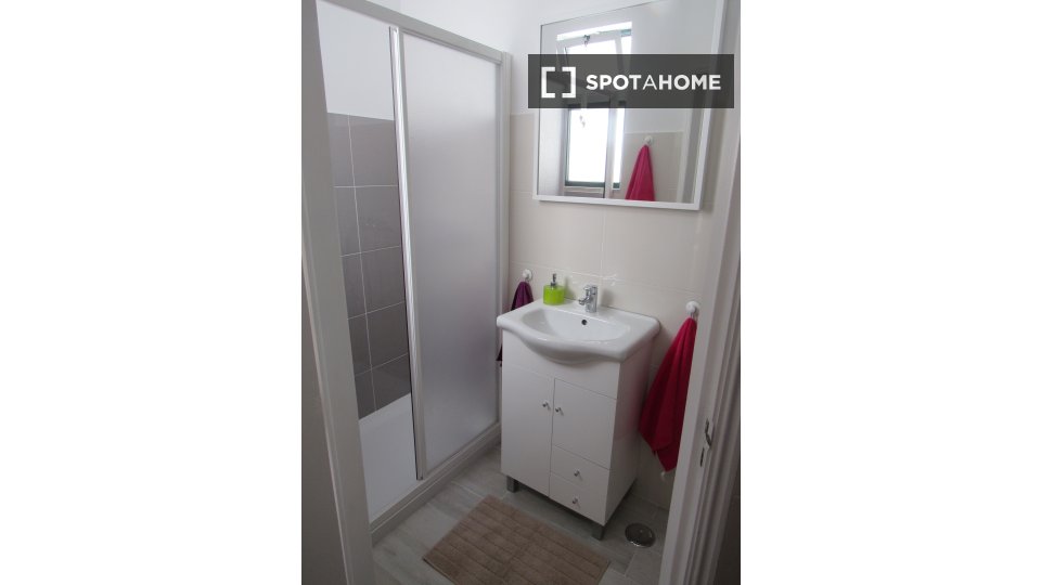 Apartment mono Lisbon, 32m² — photo 12