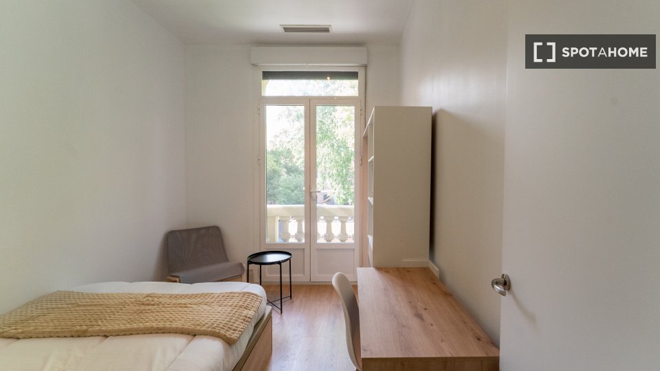 Double room Madrid, 6 beds — photo 9