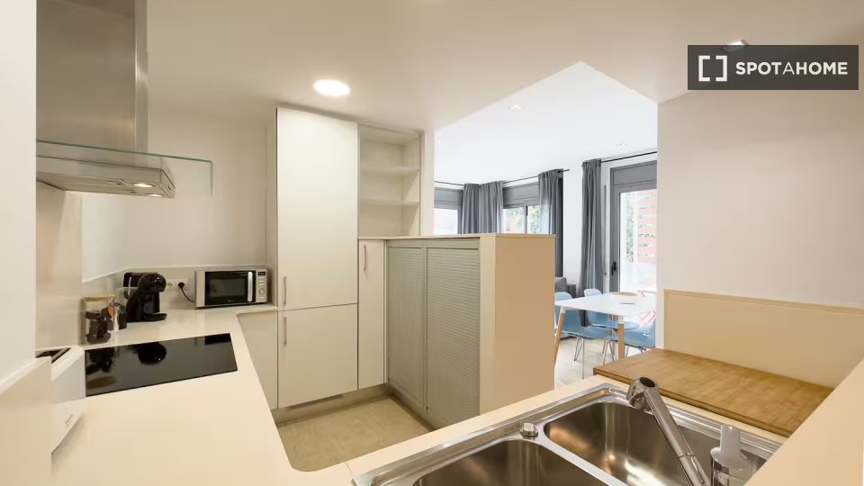 Apartment Barcelona, 2 beds, 55m² — photo 12