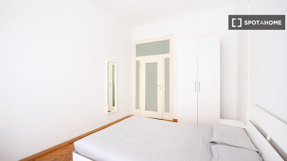 Double room Milan, 7 beds, 178m² — photo 3