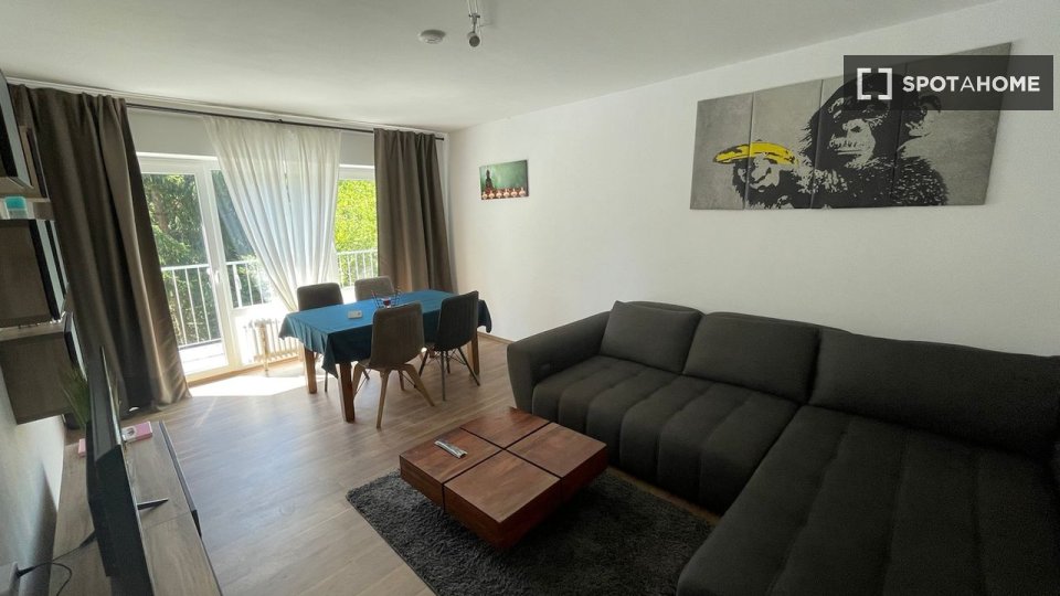 Apartment Frankfurt, 1 bed, 62m² — photo 2
