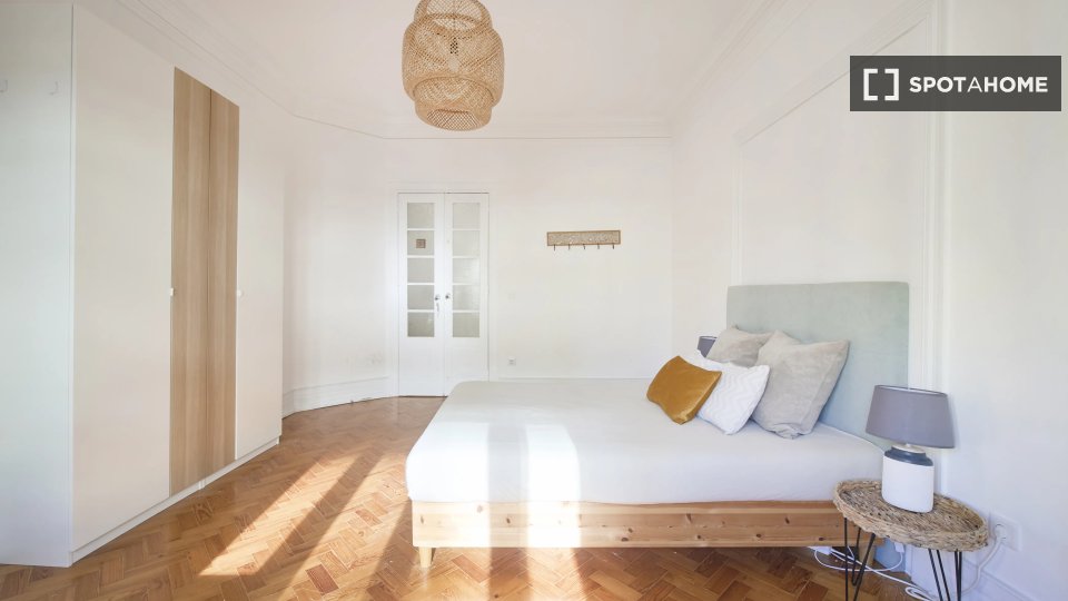 Double room Lisbon, 9 beds — photo 4