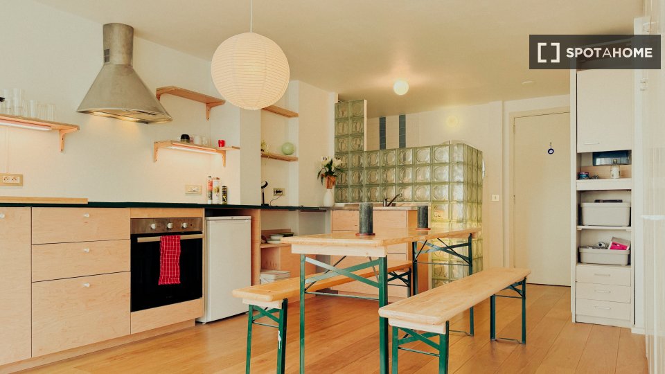 Apartment mono Brussels, 40m² — photo 2