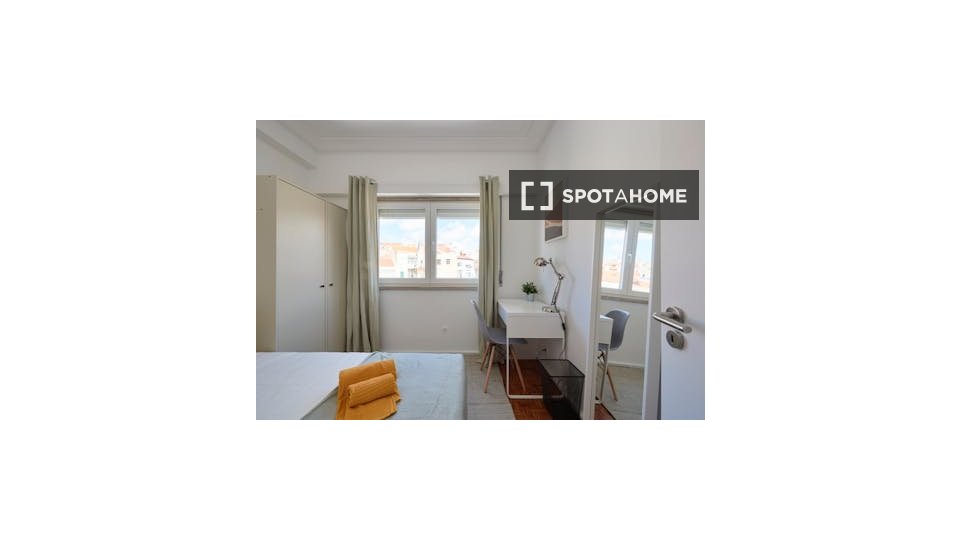 Double room Lisbon, 6 beds — photo 2