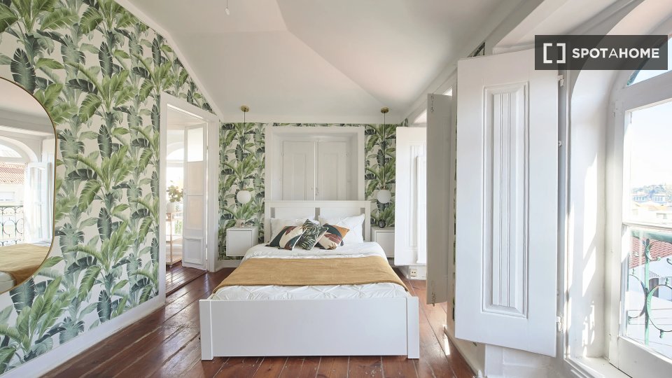 Double room Lisbon, 13 beds — photo 10