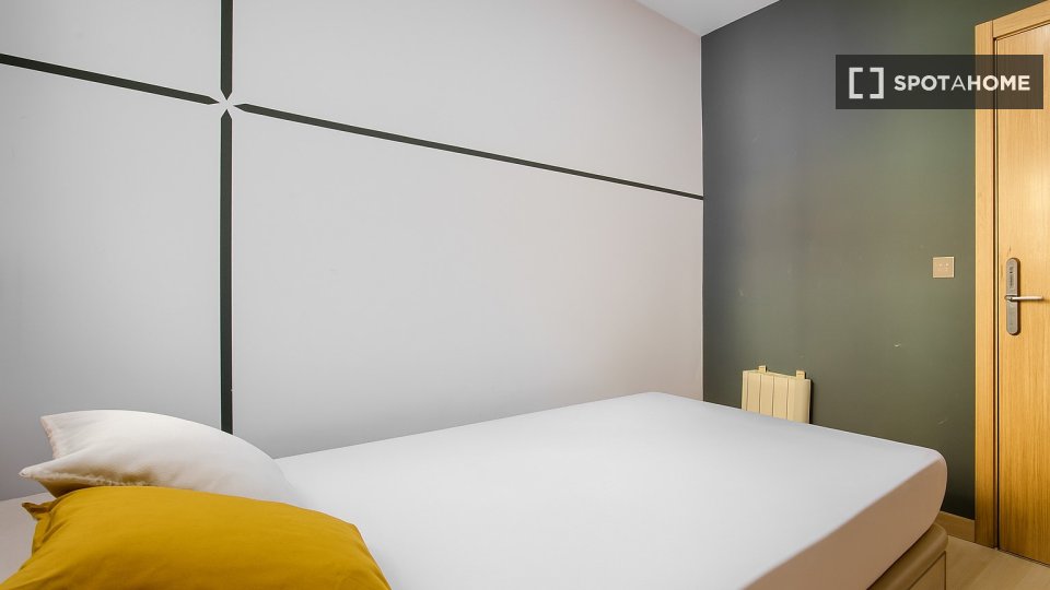 Double room Madrid, 5 beds — photo 34