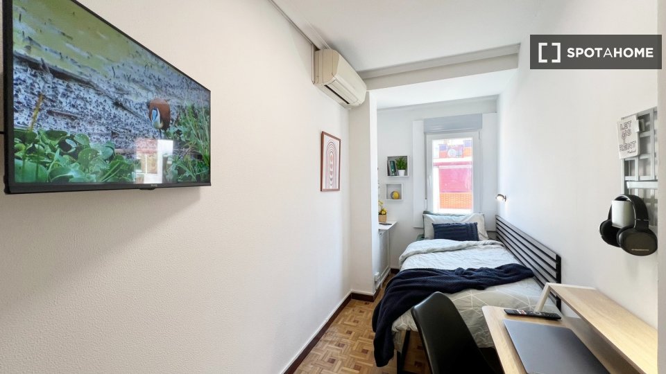 Double room Madrid, 6 beds — photo 6