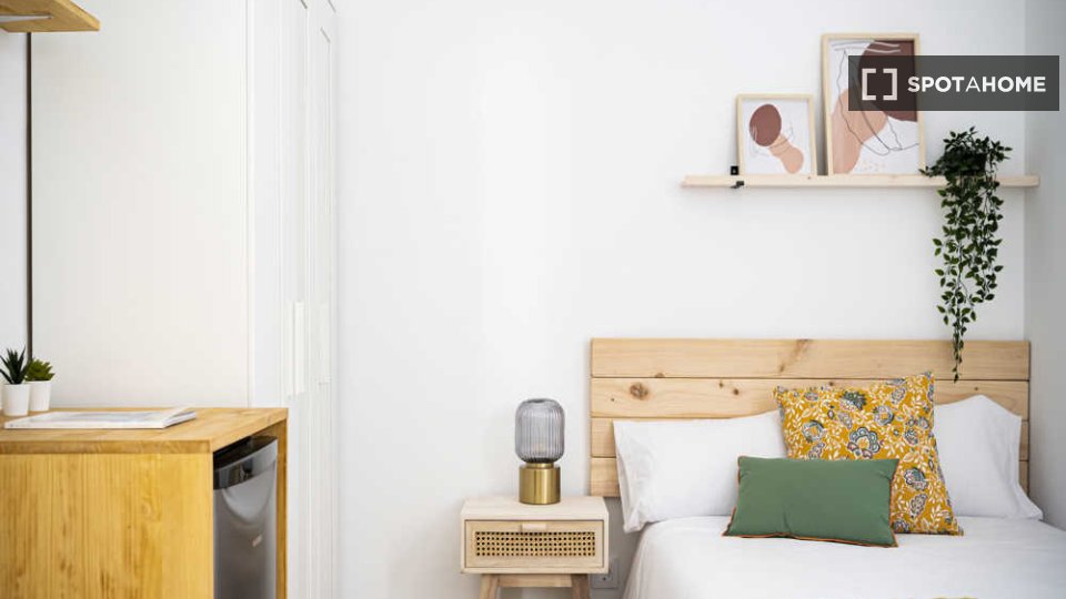 Double room Madrid, 8 beds — photo 44