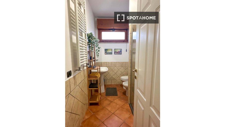 Double room Rome, 1 bed — photo 8