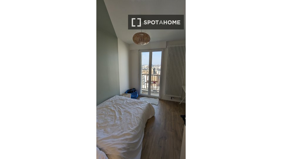 Double room Paris, 3 beds, 61m² — photo 12