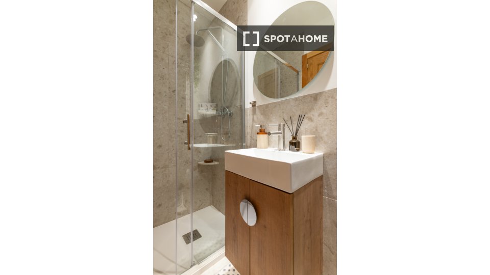 Apartment Madrid, 1 bed, 28m² — photo 17