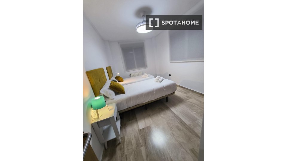Apartment Valencia, 3 beds, 140m² — photo 5