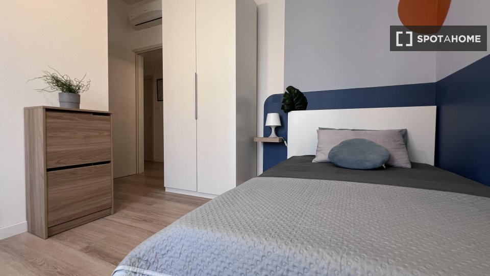Double room Bologna, 3 beds — photo 2