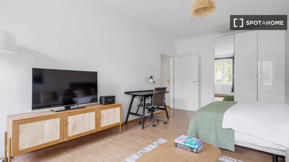 Apartment mono Berlin, 44m² — photo 2