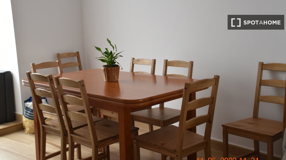 Apartment Malaga, 4 beds, 157m² — photo 1