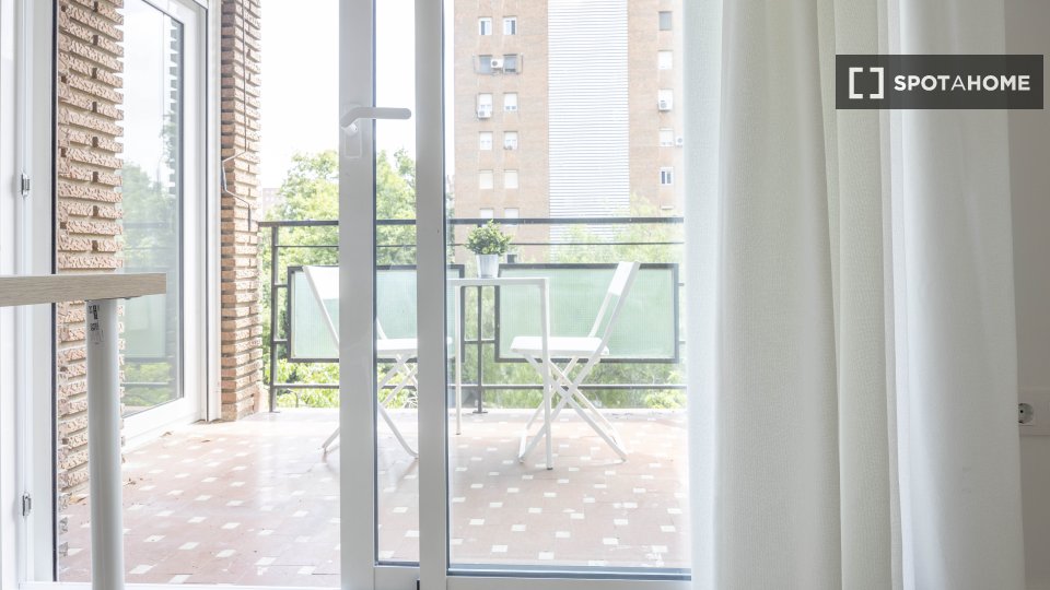 Chambre double Valence, 5 chambres, 100m² — photo 10