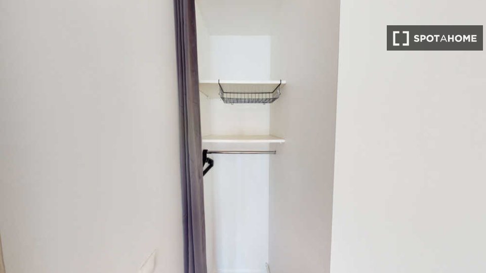 Double room Paris, 8 beds, 150m² — photo 14