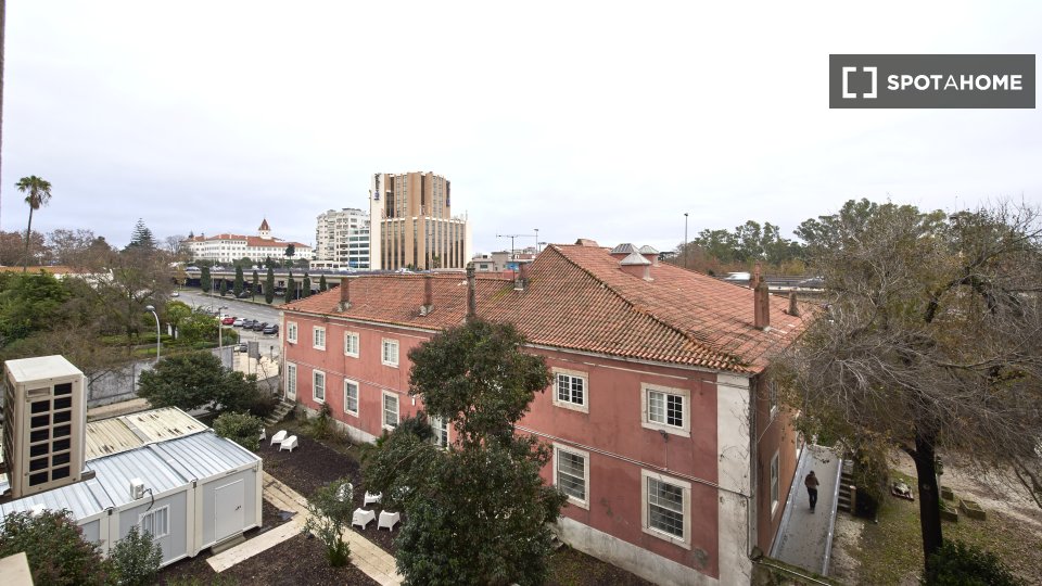 Double room Lisbon, 7 beds — photo 2