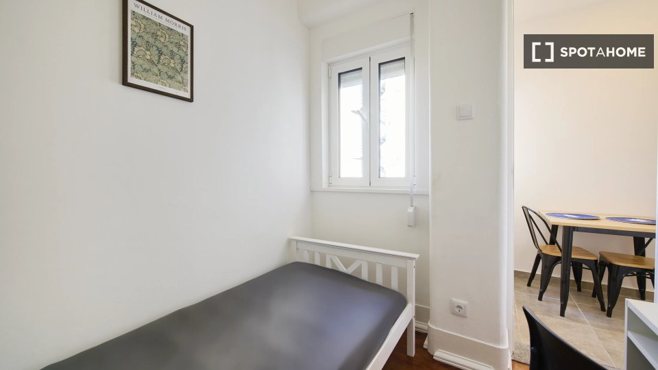 Double room Lisbon, 6 beds — photo 2