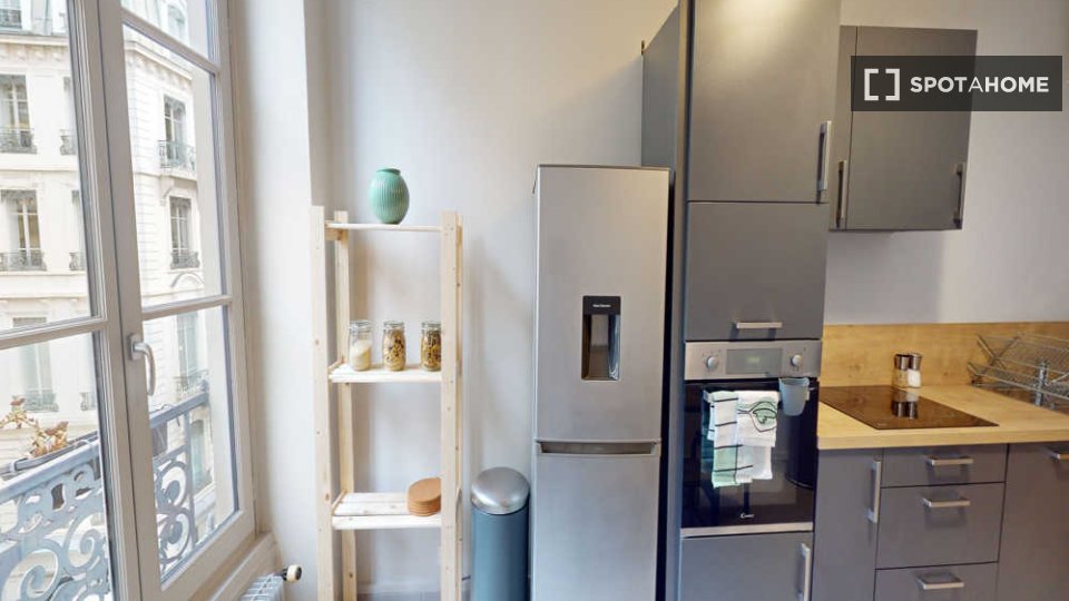 Double room Lyon, 7 beds, 150m² — photo 3