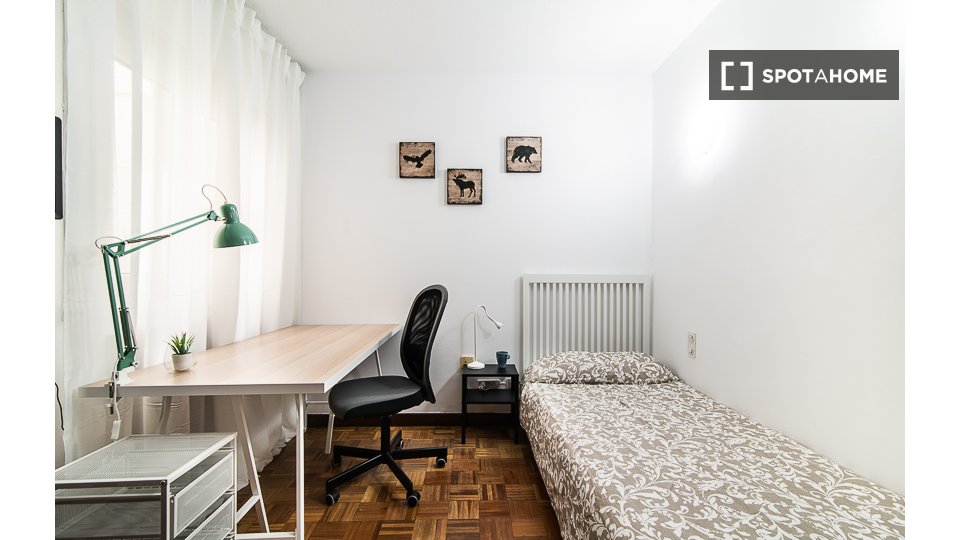Double room Madrid, 5 beds, 133m² — photo 56