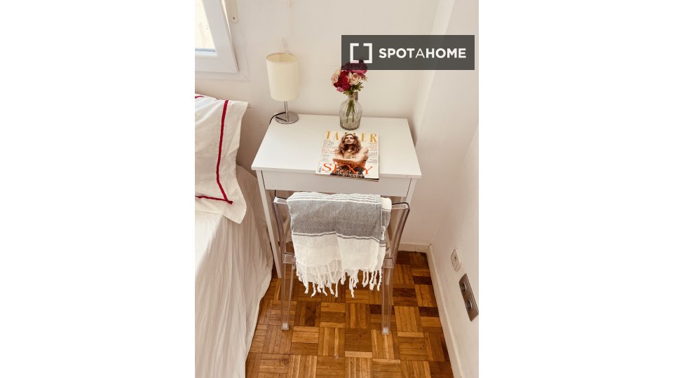 Double room Madrid, 4 beds, 120m² — photo 25