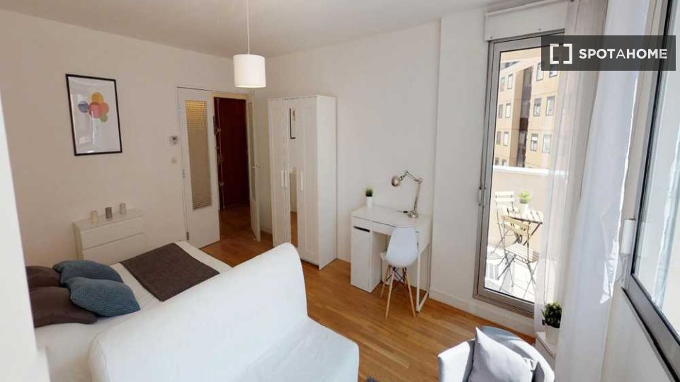 Double room Lyon, 5 beds, 100m² — photo 15